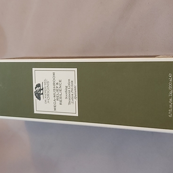 Origins mega mushroom relief and resilience - Picture 1 of 4